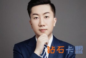 CSGO：QUQU受邀解说ESL决赛，新人两倍5杀激动不已
